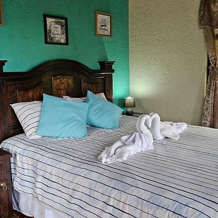 Rancho Fortaleza -Hotel & Spa- Сан-Антонио-Палопо Экстерьер фото